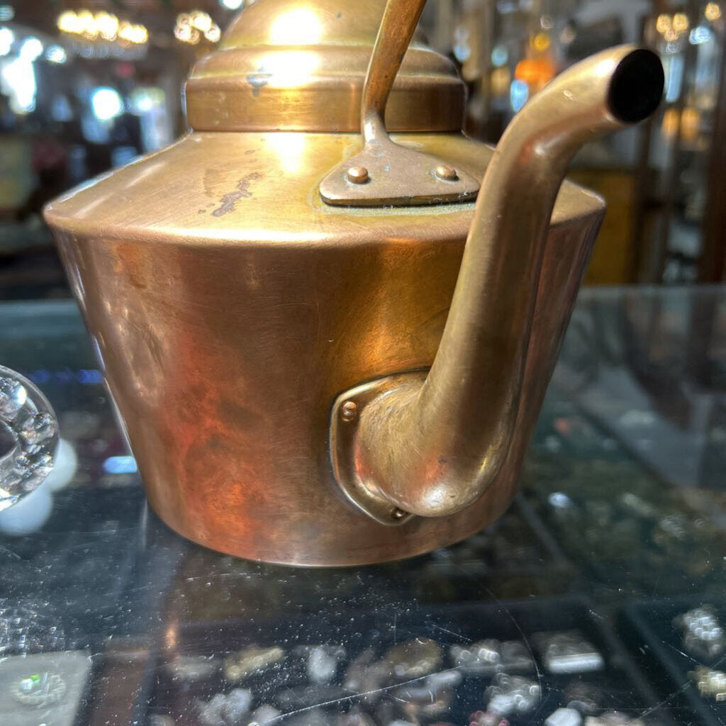 Vict. Kettle England C.1870-1910