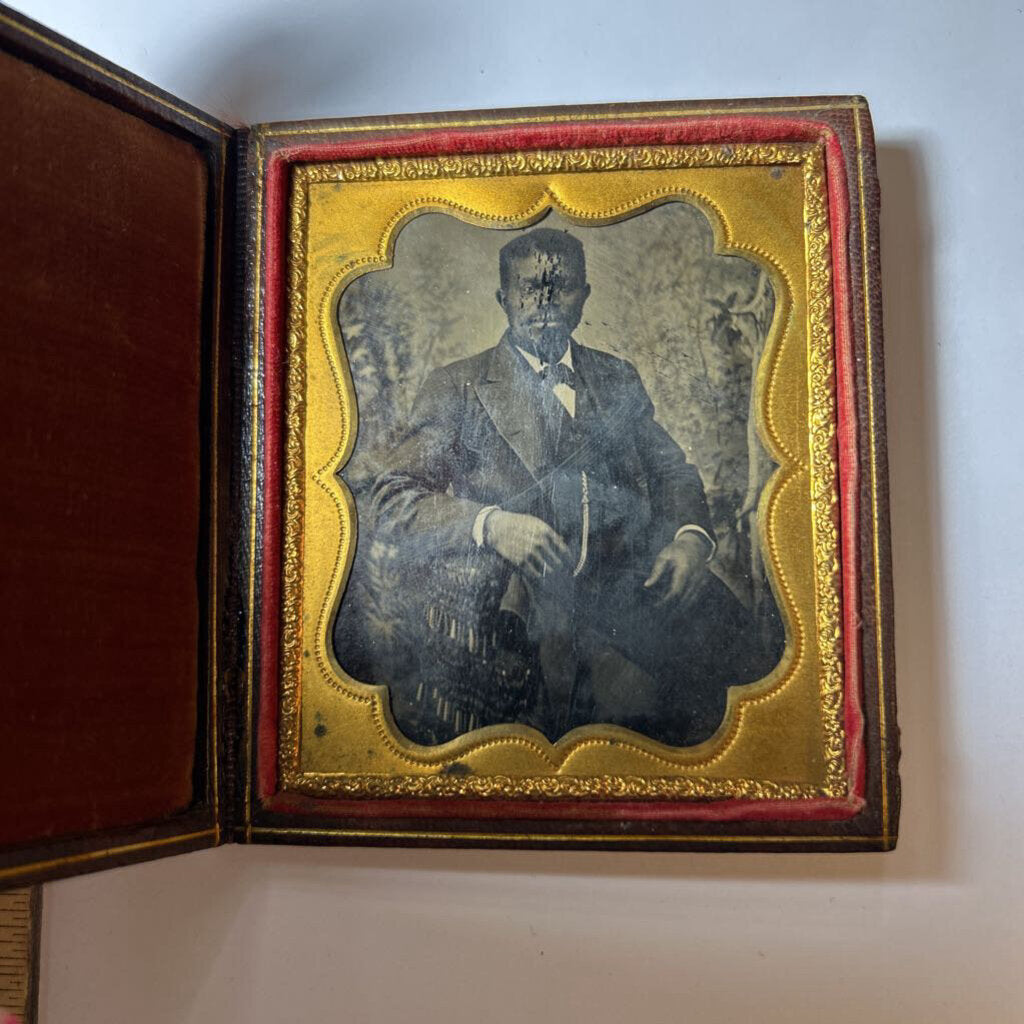Daguerreotype Tintype Af. Am. Gentleman