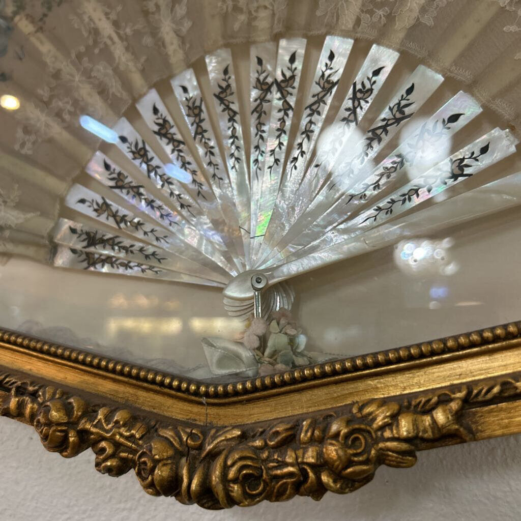 Mother Of Pearl Cherub Scene,silk Fan