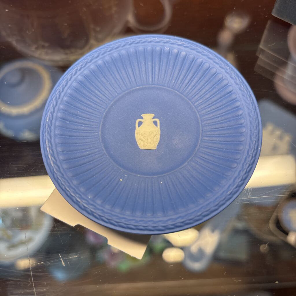 Wedgwood (bmw) Jasperware Fluted Vase
