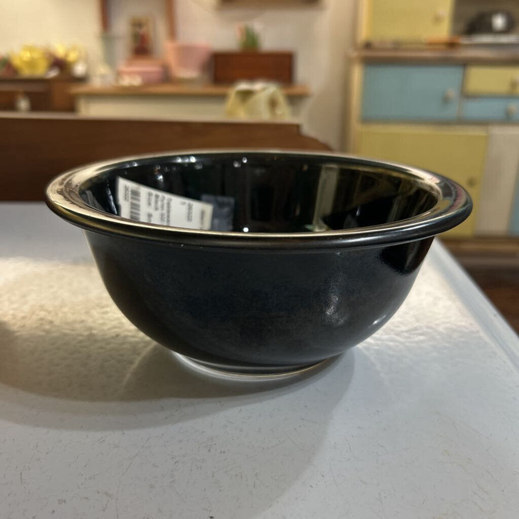 Pyrex 322 Vintage Bowl