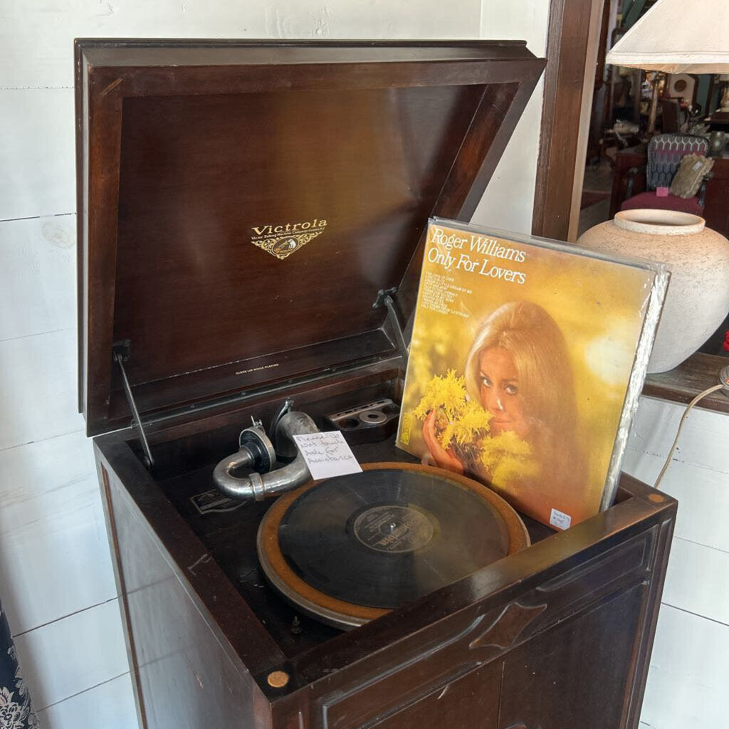 Record Player Victorola Talking Machine