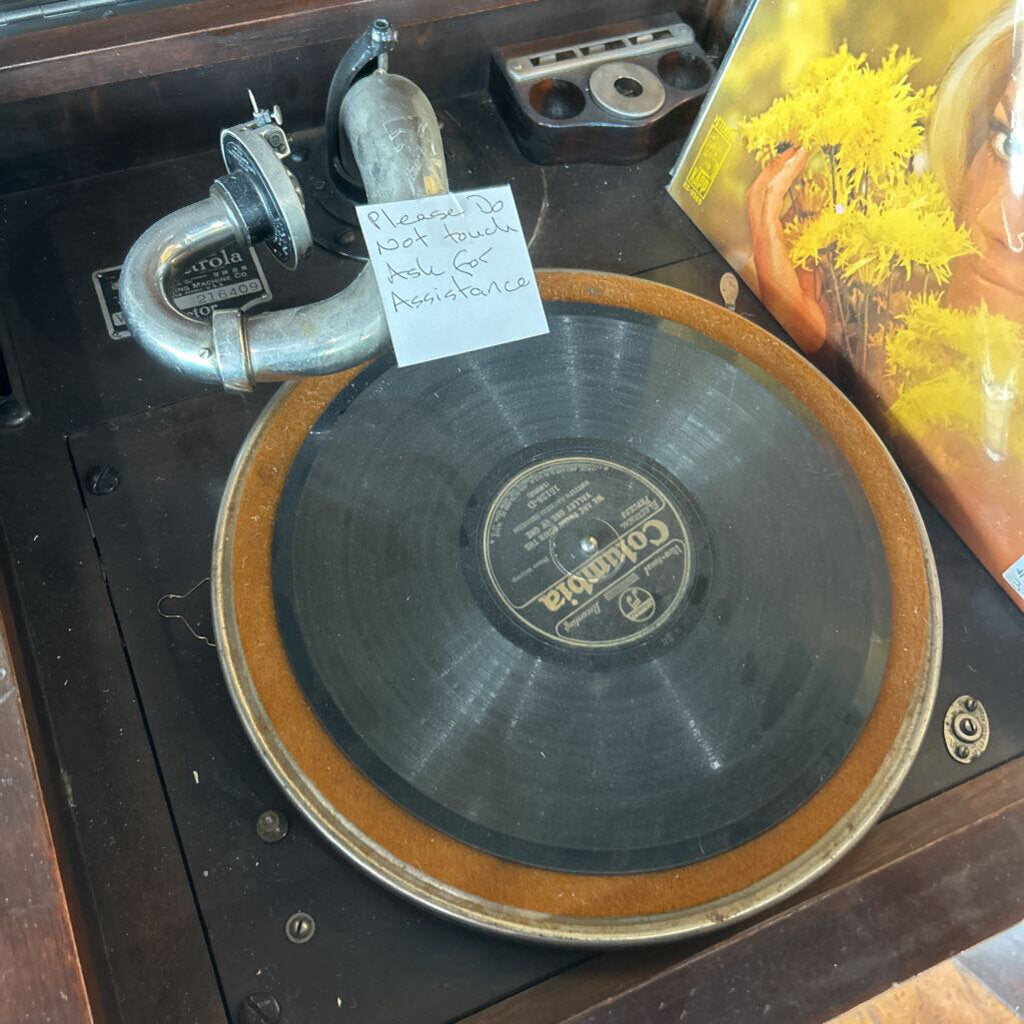 Record Player Victorola Talking Machine