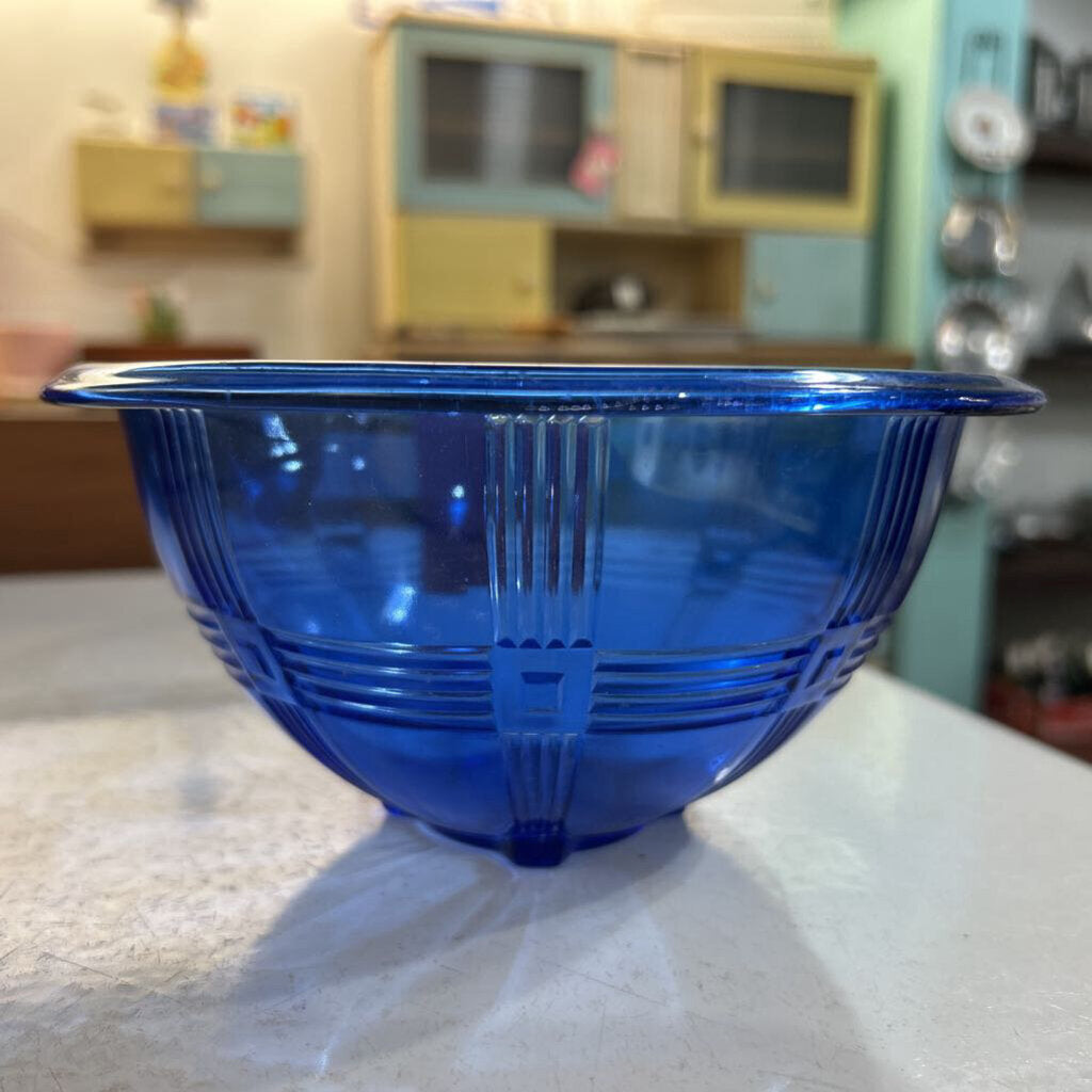 Hazel Atlas Criss Cross Mixing Bowl