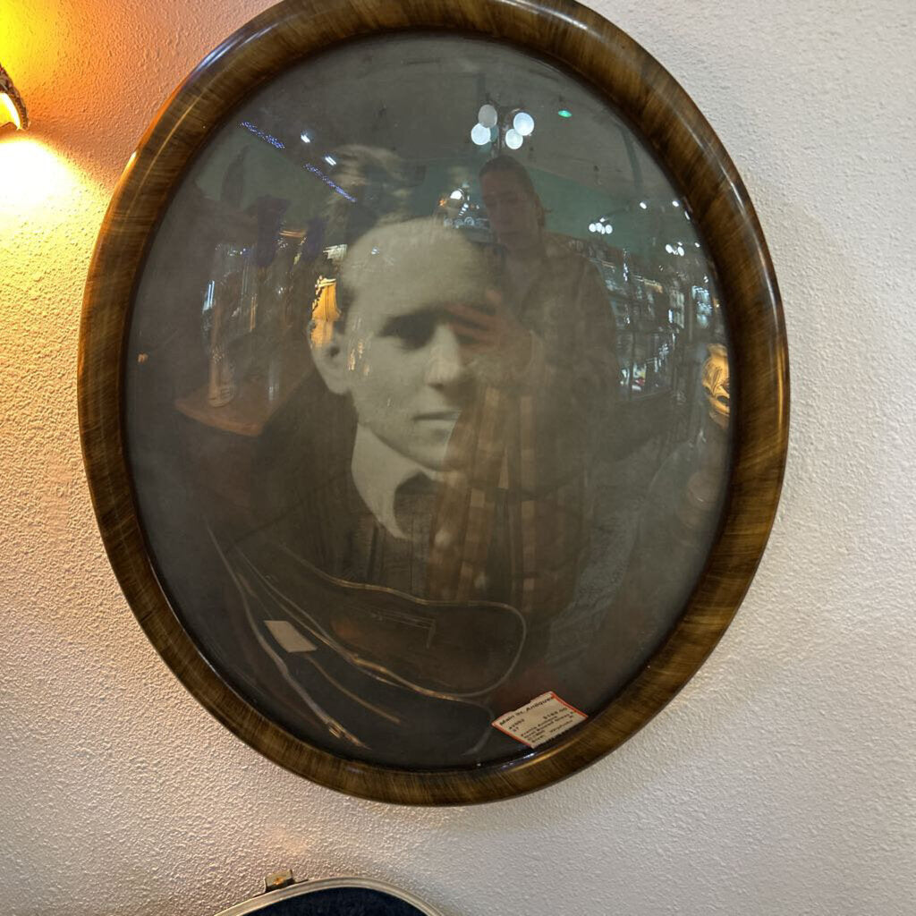 Frame Antique Oval Bowed Glass Frame