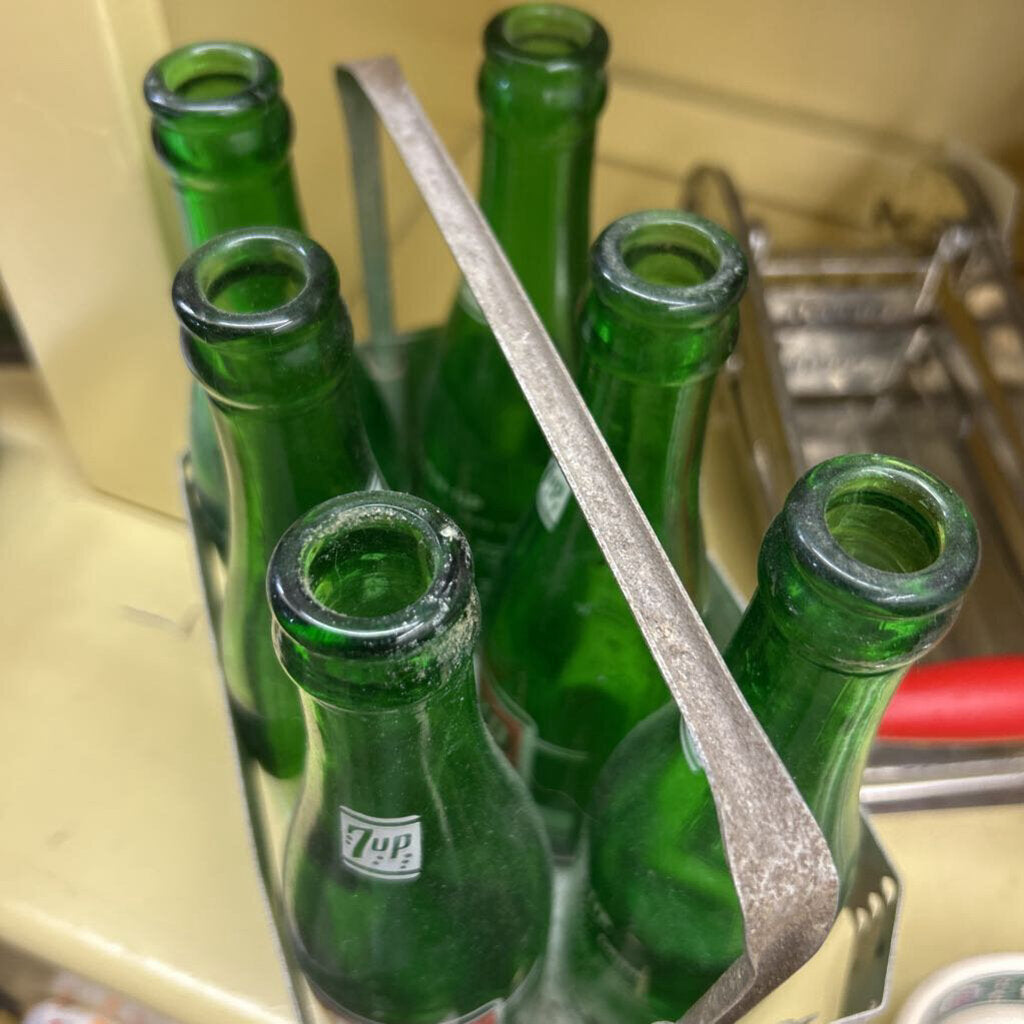 Carrier/bottles 7up
