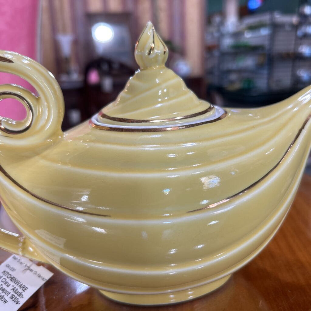 Hall China "Alladin-style" Teapot 1930s-40s Yellow