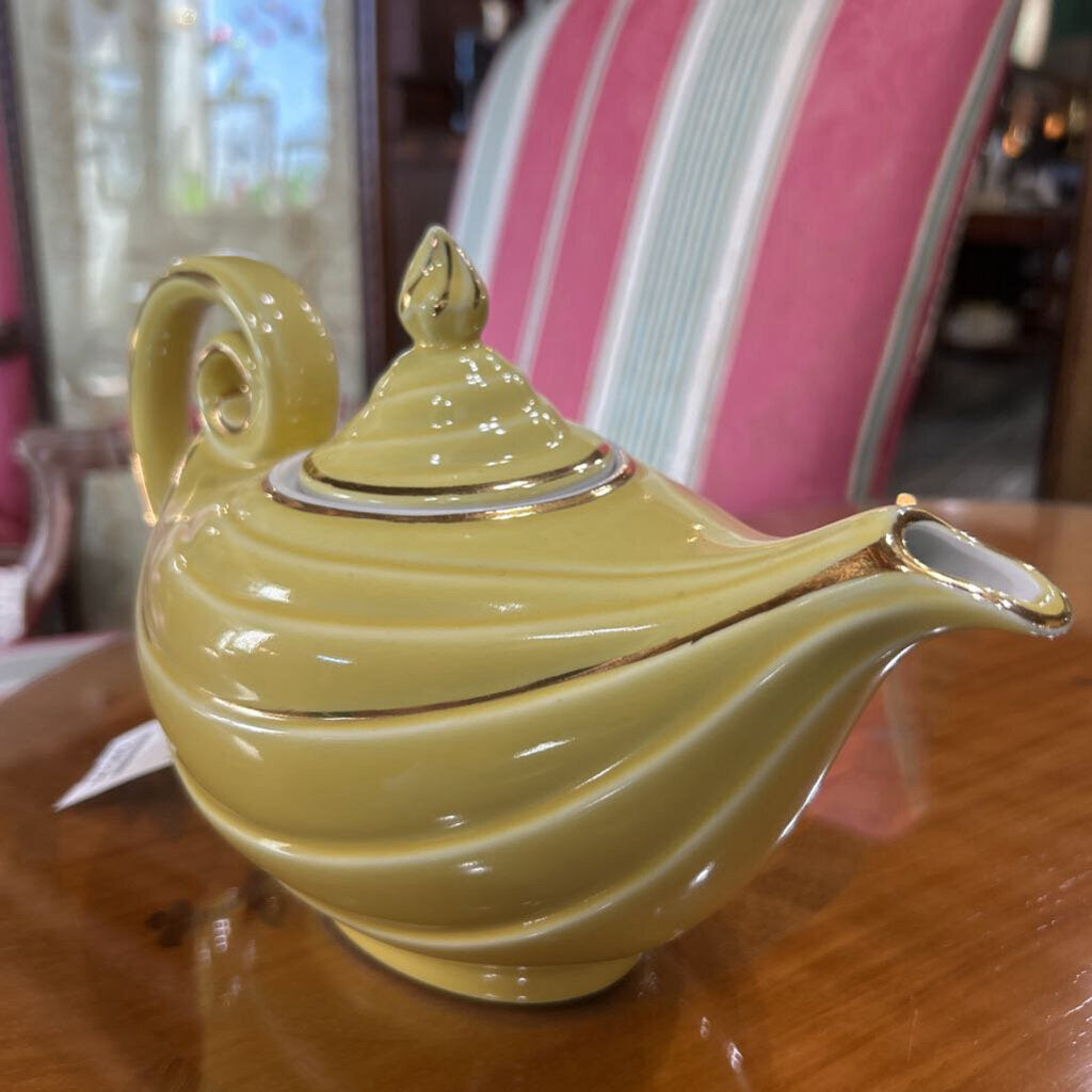 Hall China "Alladin-style" Teapot 1930s-40s Yellow