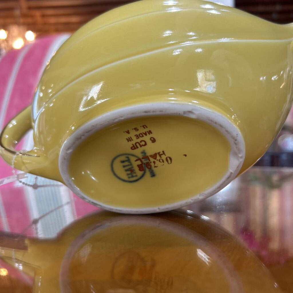Hall China "Alladin-style" Teapot 1930s-40s Yellow
