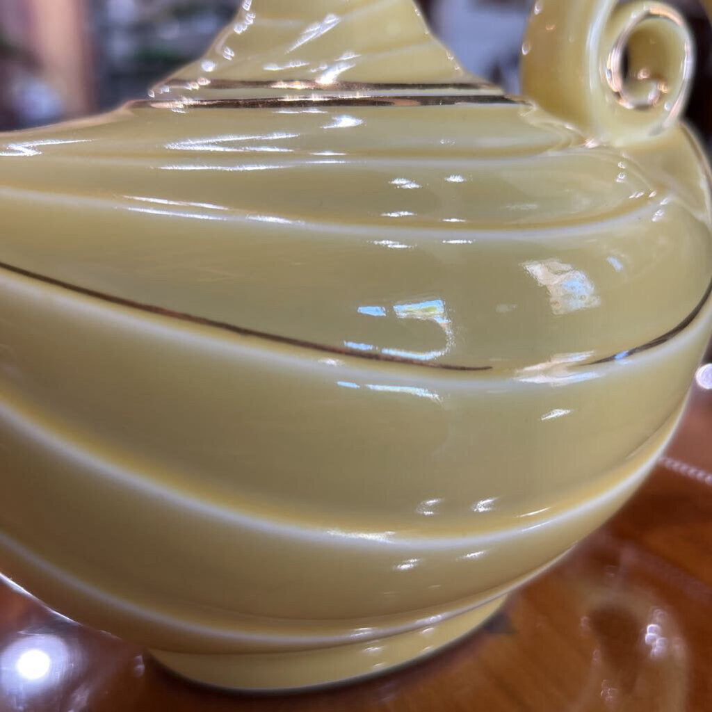 Hall China "Alladin-style" Teapot 1930s-40s Yellow