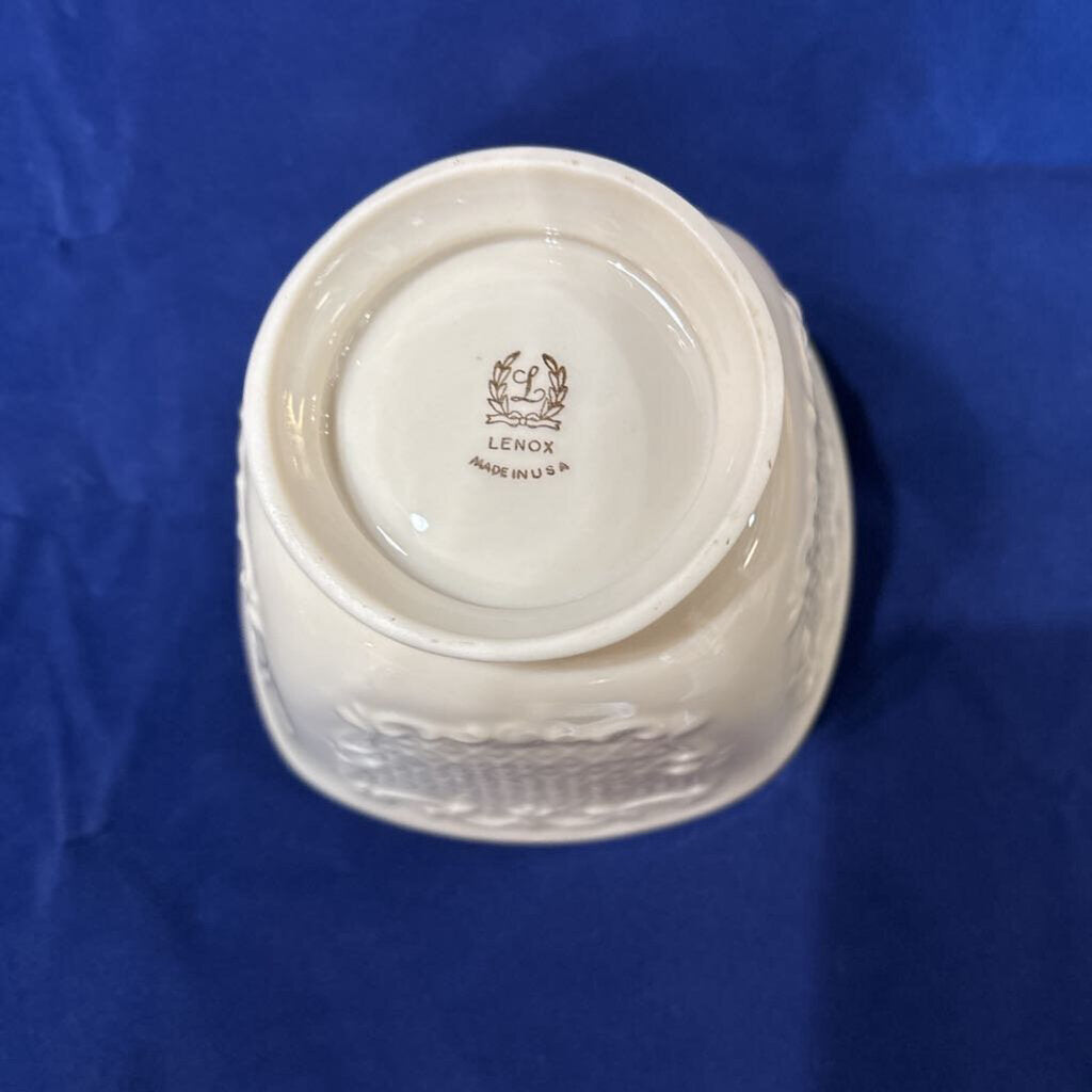 Lenox "Canterbury" 4.25" square candy bowl