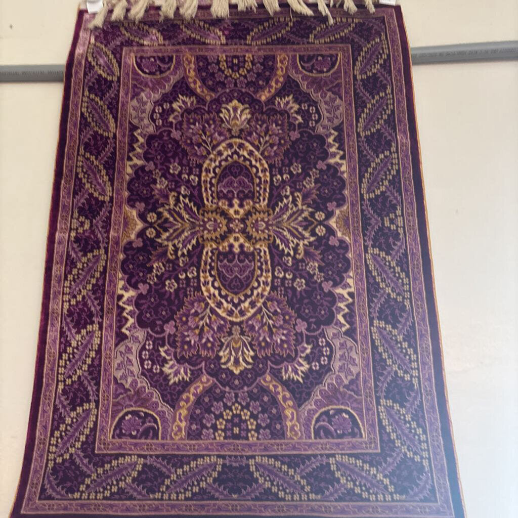 100% Silk Hand Woven Persian Prayer Rug; 2' x 3'