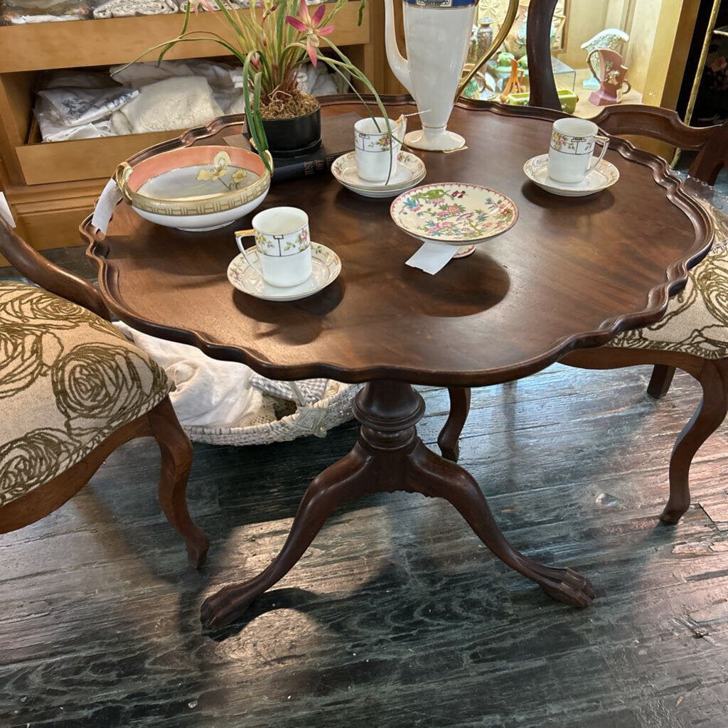 Queen Ann Revival Mahogany Tilt -Top Pie crust Tea Table; American; circa 1920-50