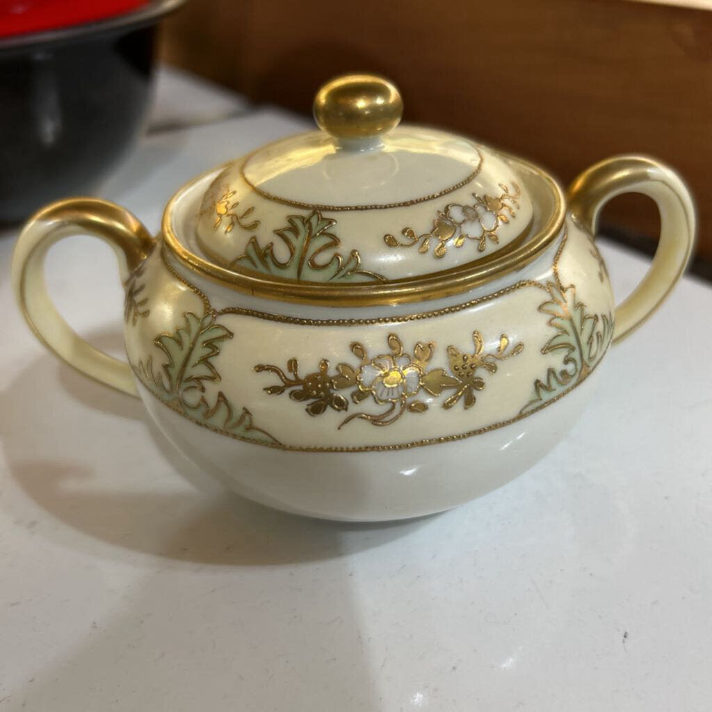 Nippon Covered Sugar Dish Gold Trim c.1891-1921