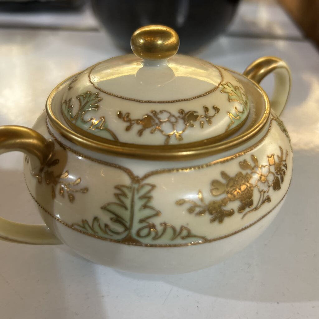Nippon Covered Sugar Dish Gold Trim c.1891-1921