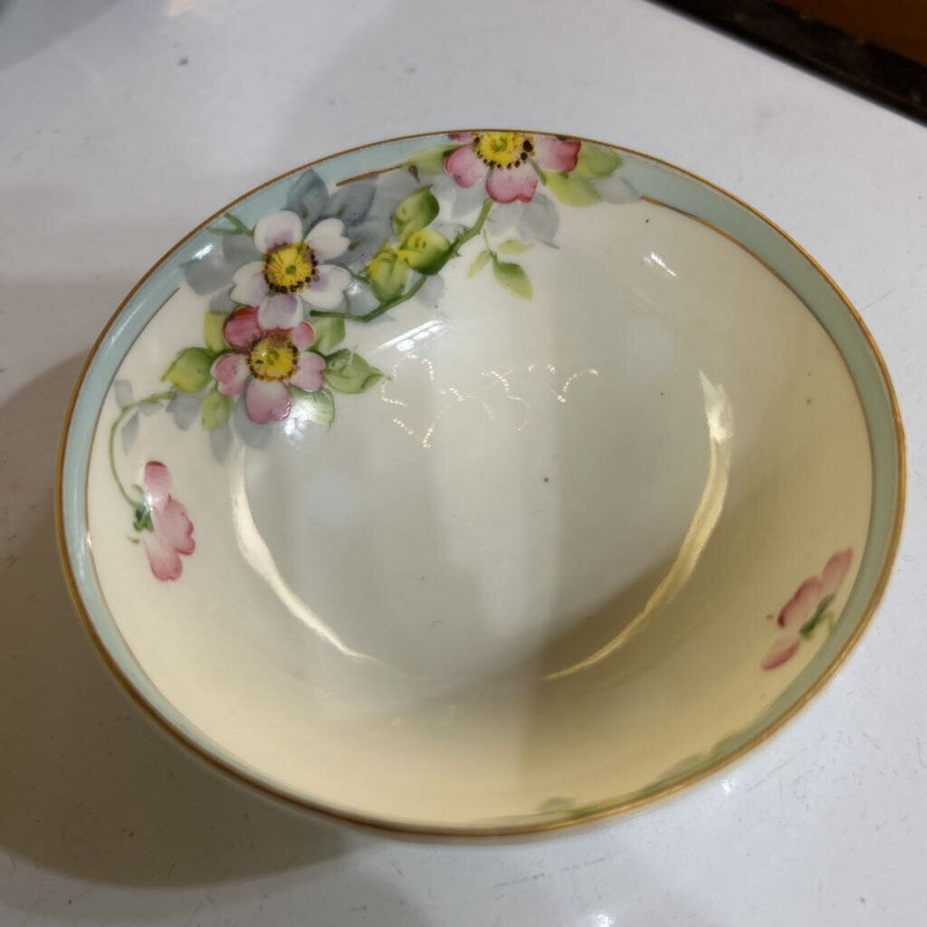 Nippon Three Footed Floral Bonbon Bowl c.1891-1921