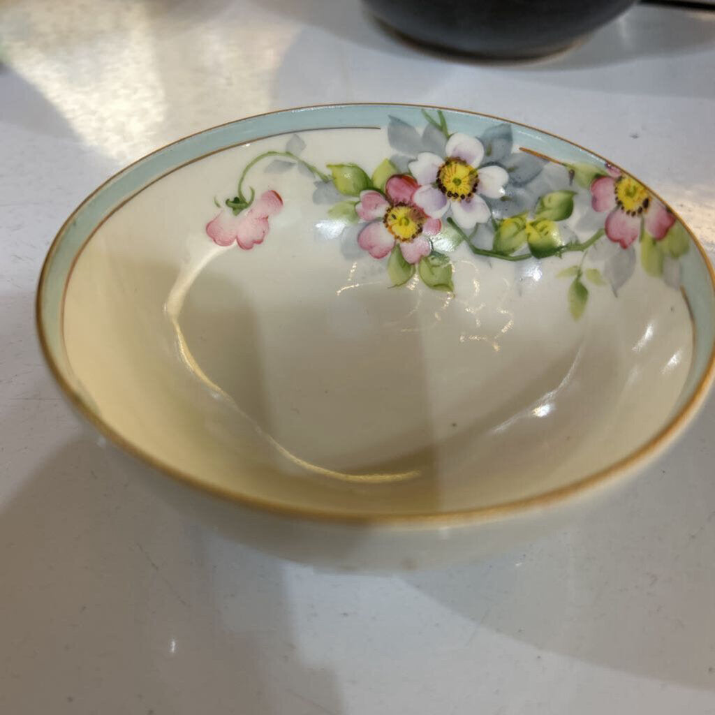 Nippon Three Footed Floral Bonbon Bowl c.1891-1921