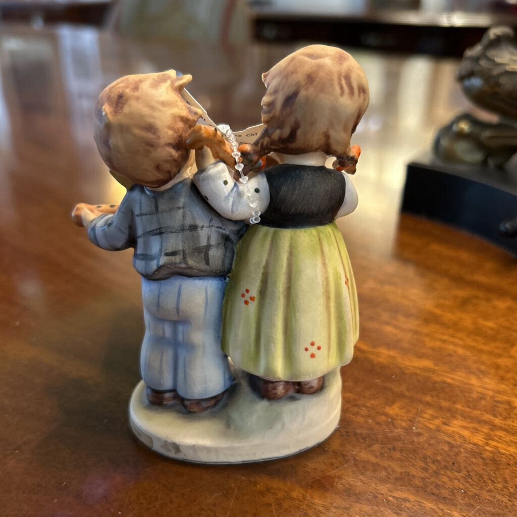 VTG Goebel Hummel Figurine #150 2/0 Happy Days TMK 5 Boy Girl Music Musicians
