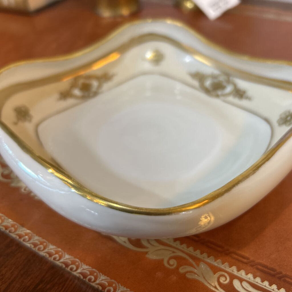 Nippon Square Bowl Dish with Gold Detailing Border c.1911-1921