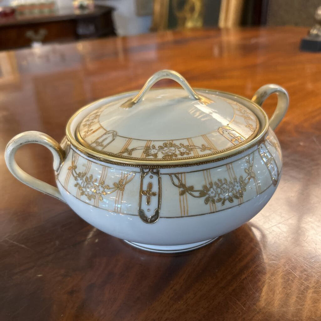 Nippon Covered Bonbon Dish with Gold Detailing