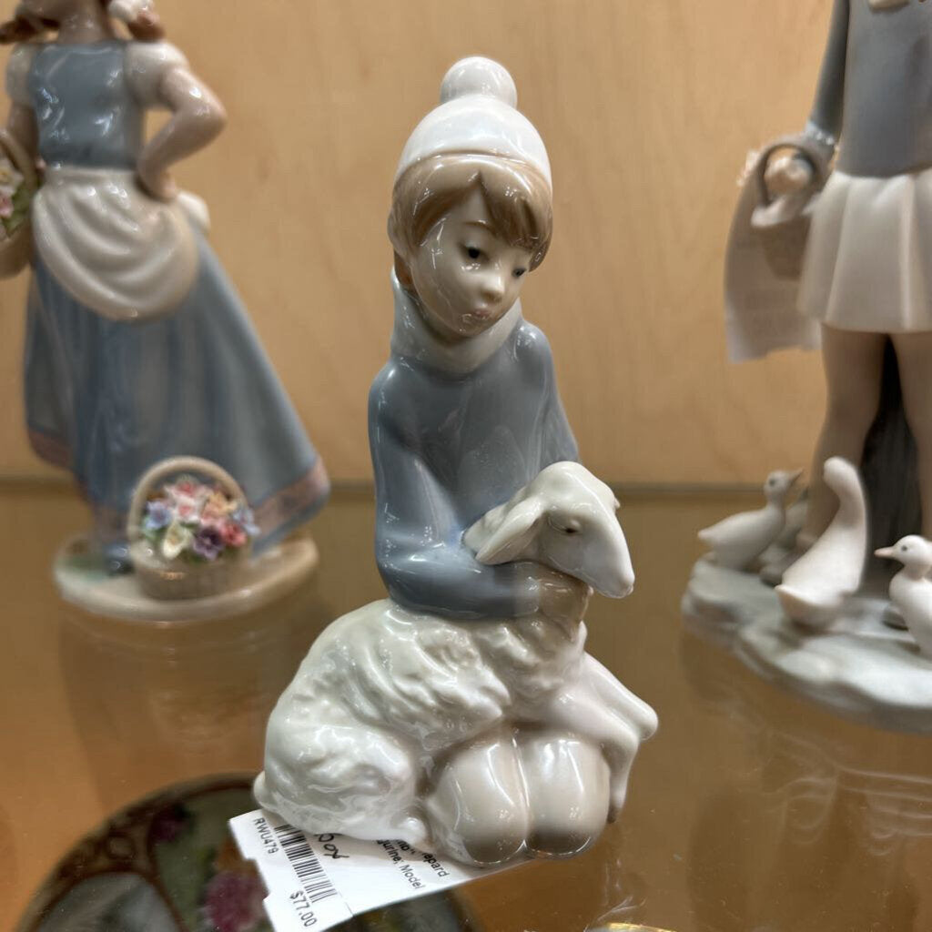 Lladro "Shepard Boy With Lamb" Porcelain Figurine; Model # 4676
