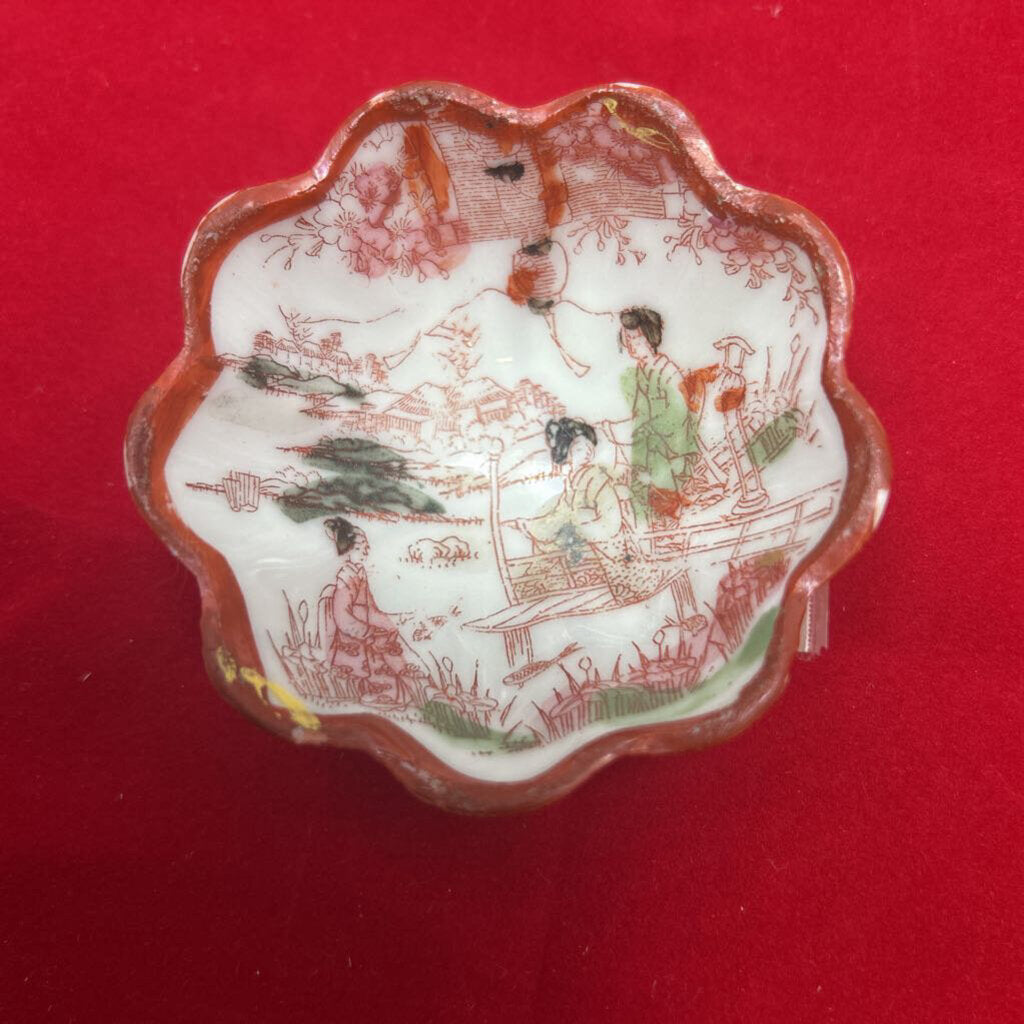 Japanese Porcelain Salt Cellar Dish, 1920s-40s.