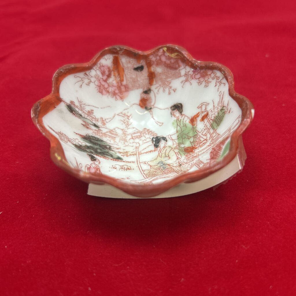 Japanese Porcelain Salt Cellar Dish, 1920s-40s.