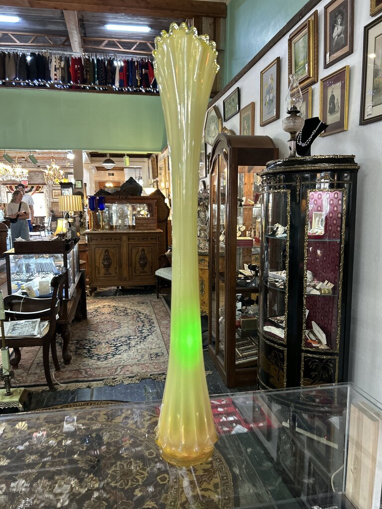 Heirloom Opalescent Swung Vase