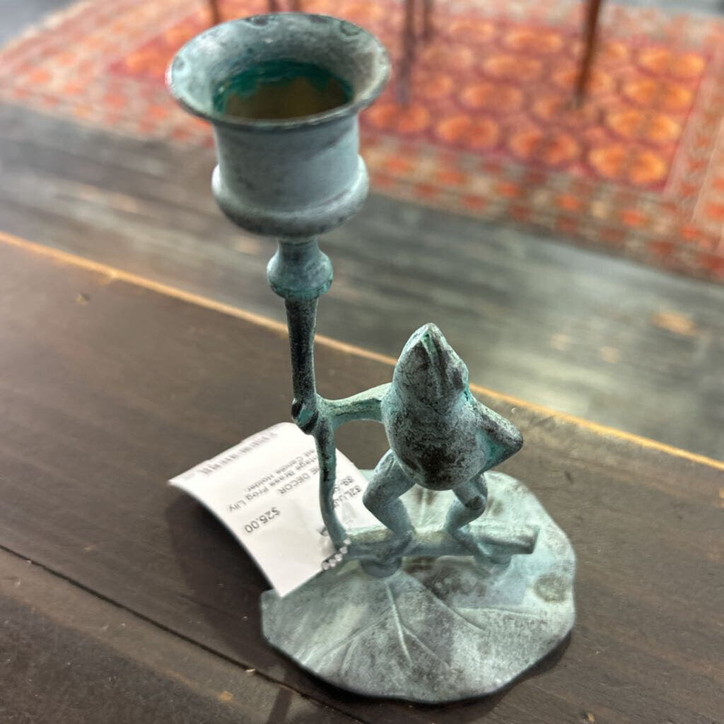 Vintage Brass Frog Lily Pad Candle Holder.
