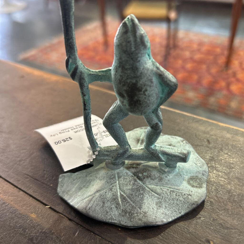 Vintage Brass Frog Lily Pad Candle Holder.