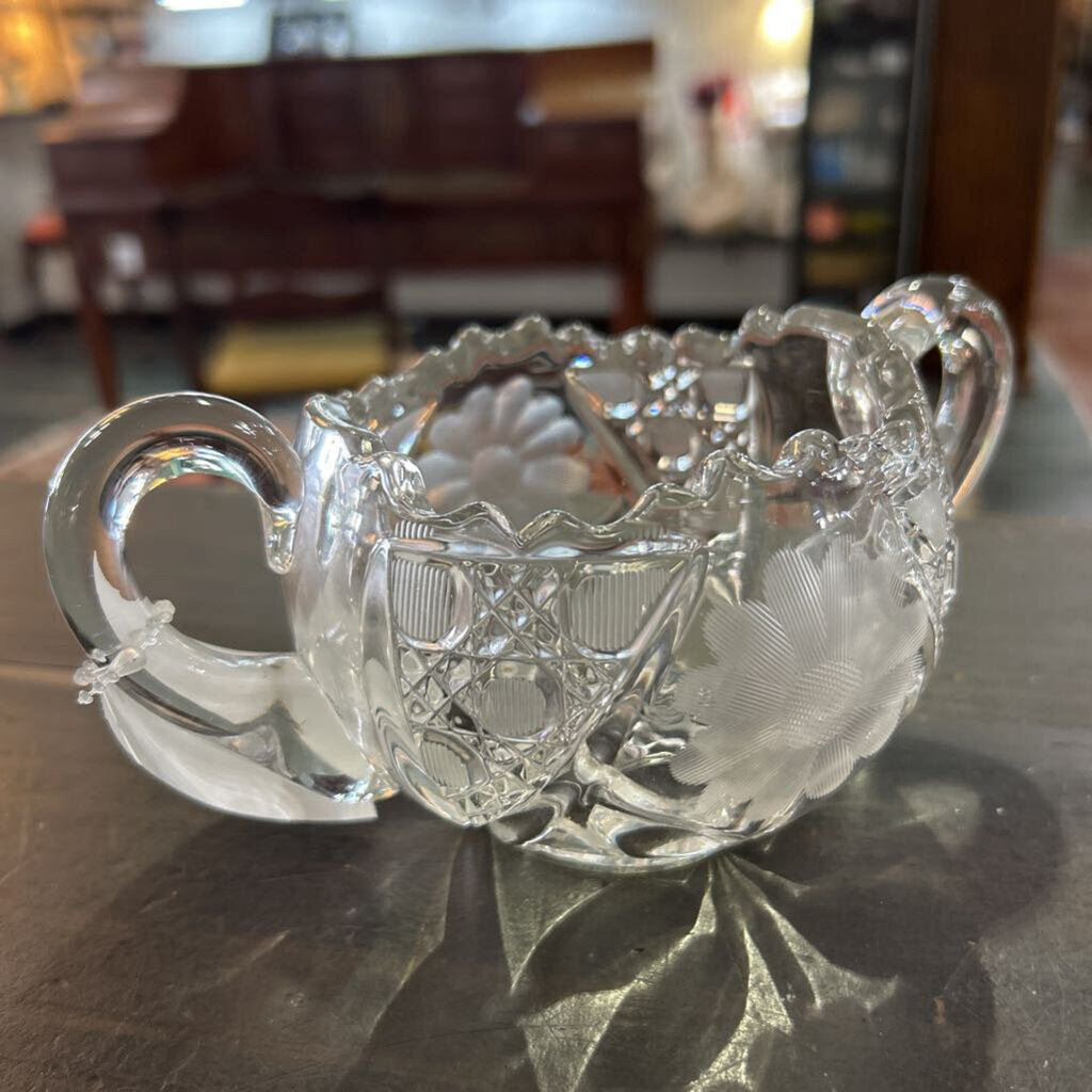 Vintage Flower Cut Glass Sugar Bowl.