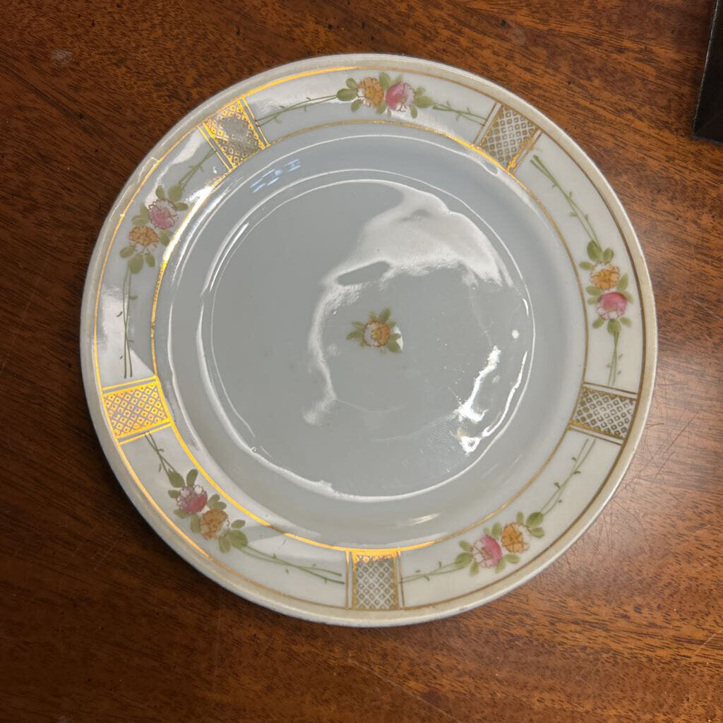 Nippon Small Plate 5.5" set 2, Floral Gold Detail
