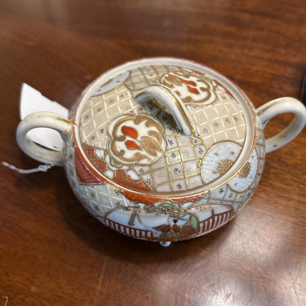 Japanese Satsuma Covered Sugar Bowl Hand Painted Moriage Detailing Gold Accents.