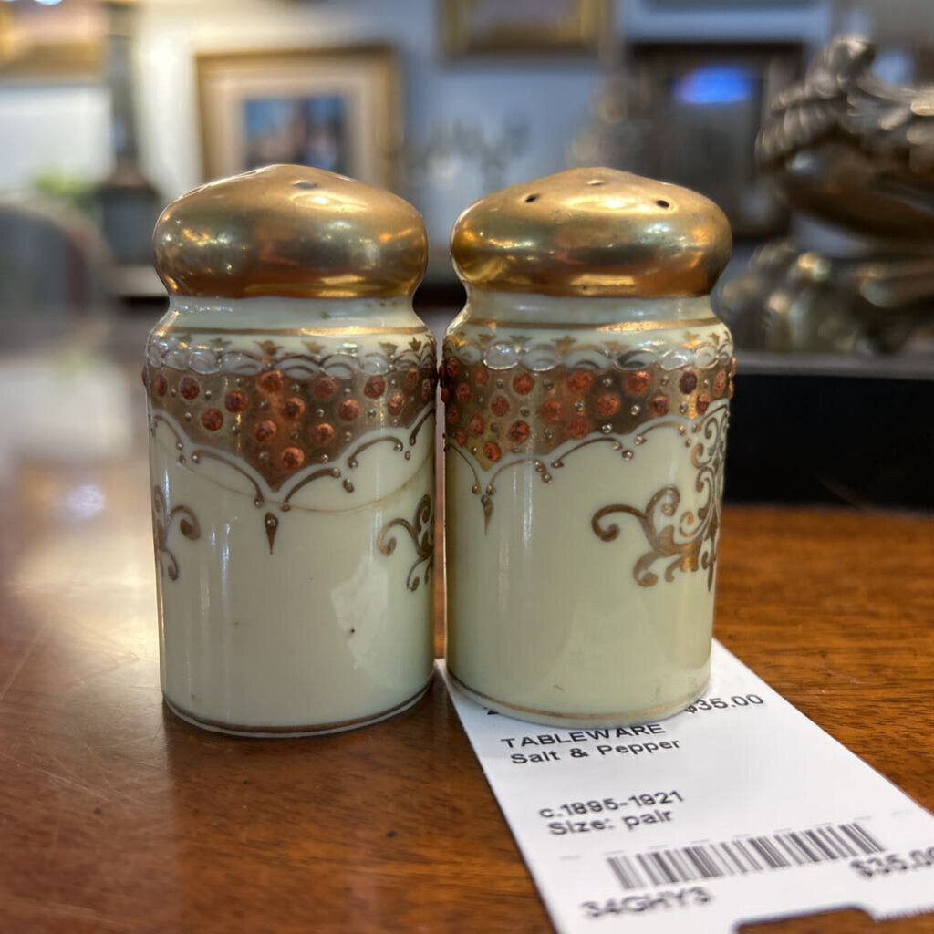 Salt & Pepper