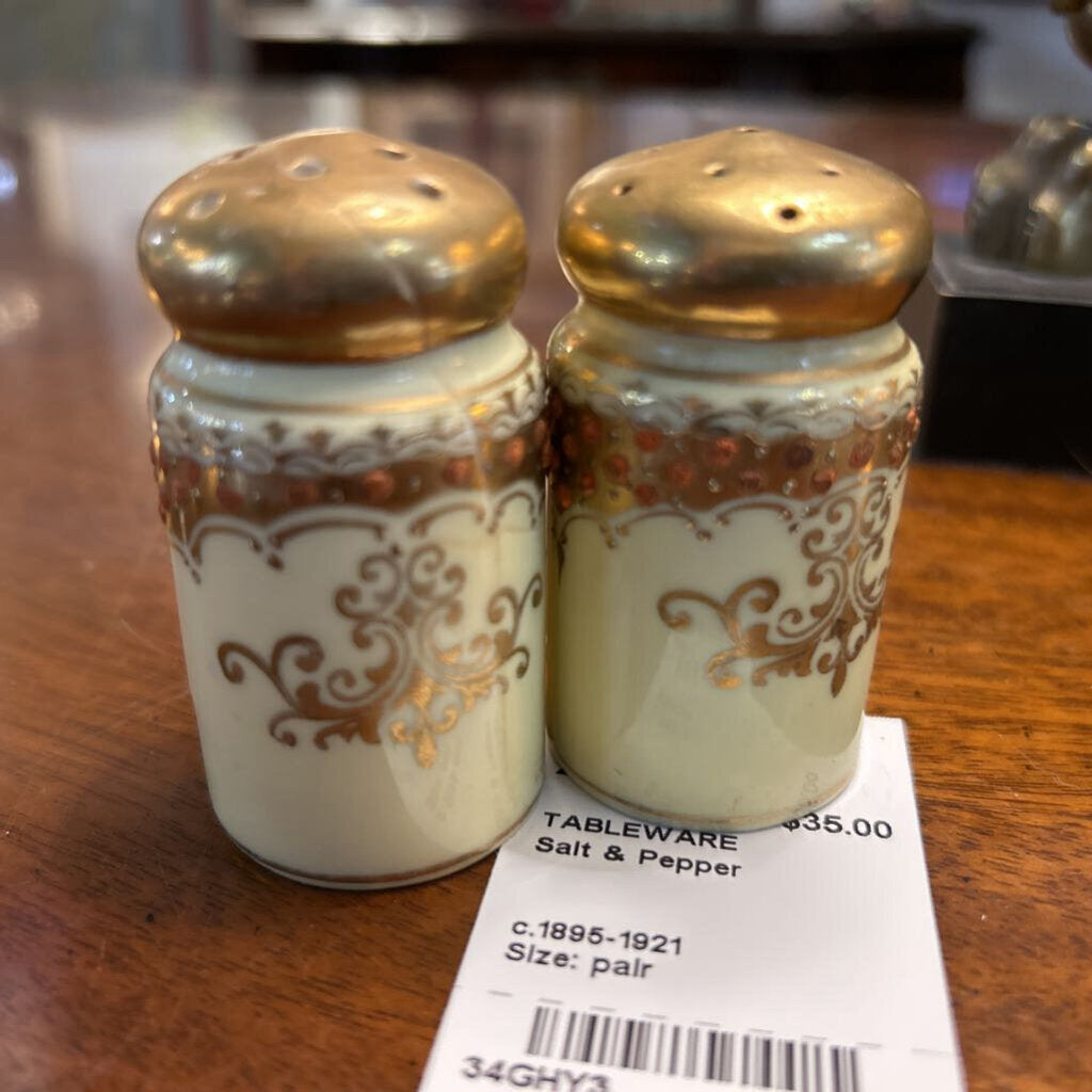 Salt & Pepper