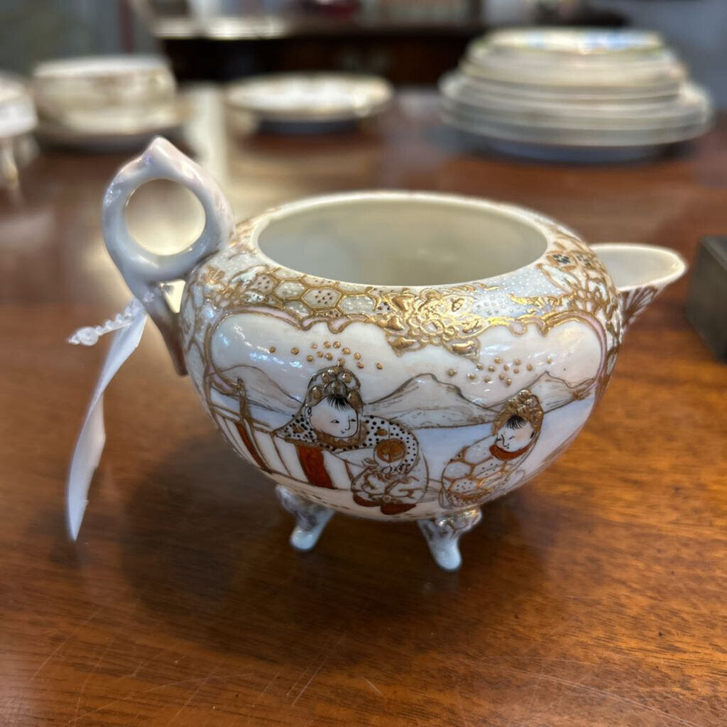 Scenic vignettes creamer as is
