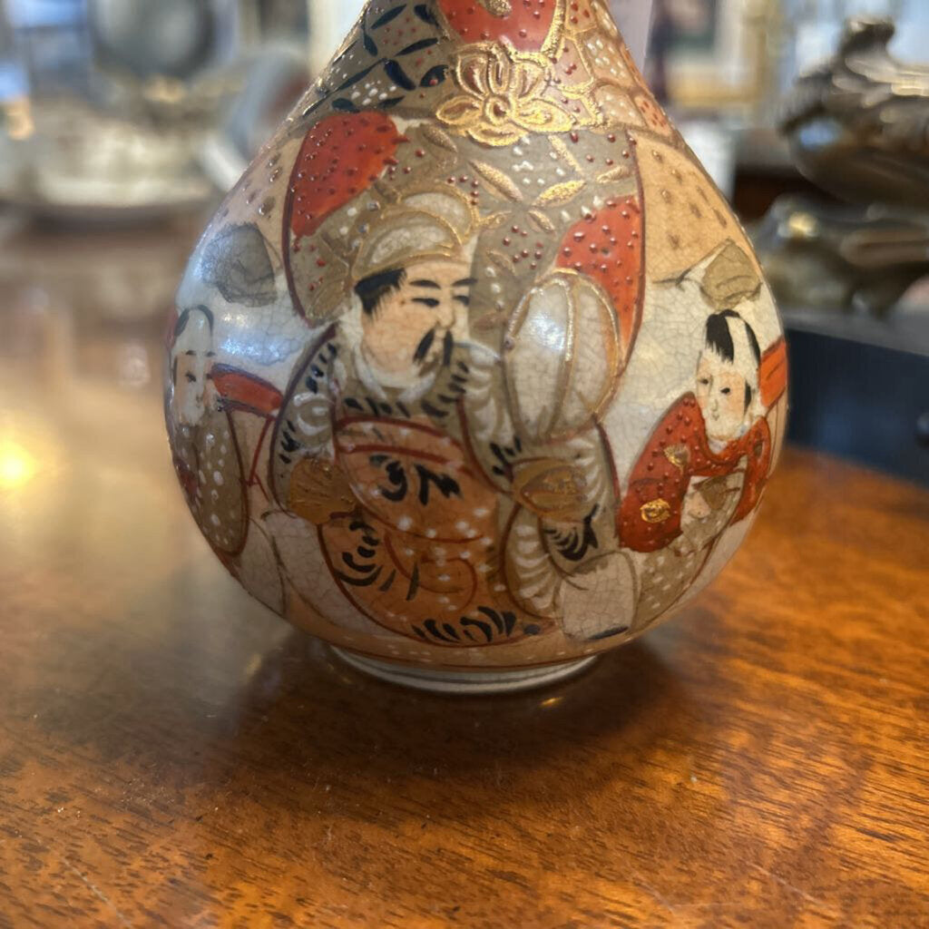 Vintage Japanese Satsuma Earthenware Bud Vase, Hand-Painted Scenes, Gold Gilt Detailing
