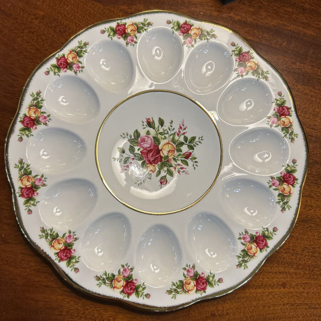 Royal Albert, Old Country Roses Devilled Egg Dish. 1998-2002
