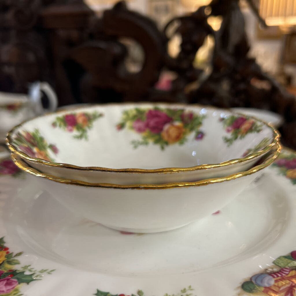 Royal Albert, Old Country Roses, set 2 Bowls 6.5inch