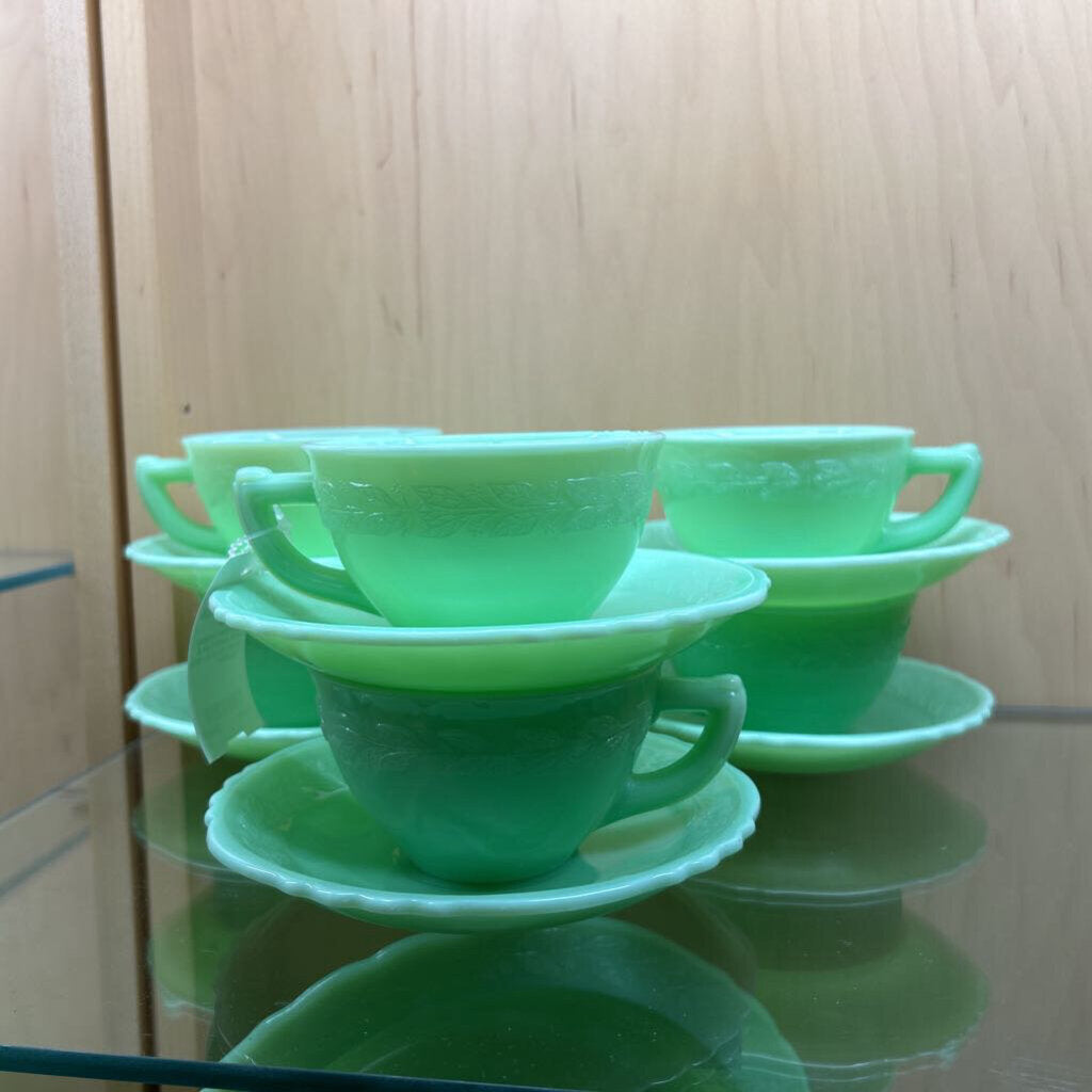 McKee Glass Company Laurel Jadeite Cups & Saucers Set of 6 c.1930s **URANIUM**