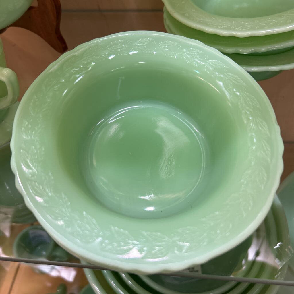 McKee Glass Company Laurel Jadeite Scalloped 6" Cereal Bowl (Flat Bottom) Set of 6 c.1930s **URANIUM**