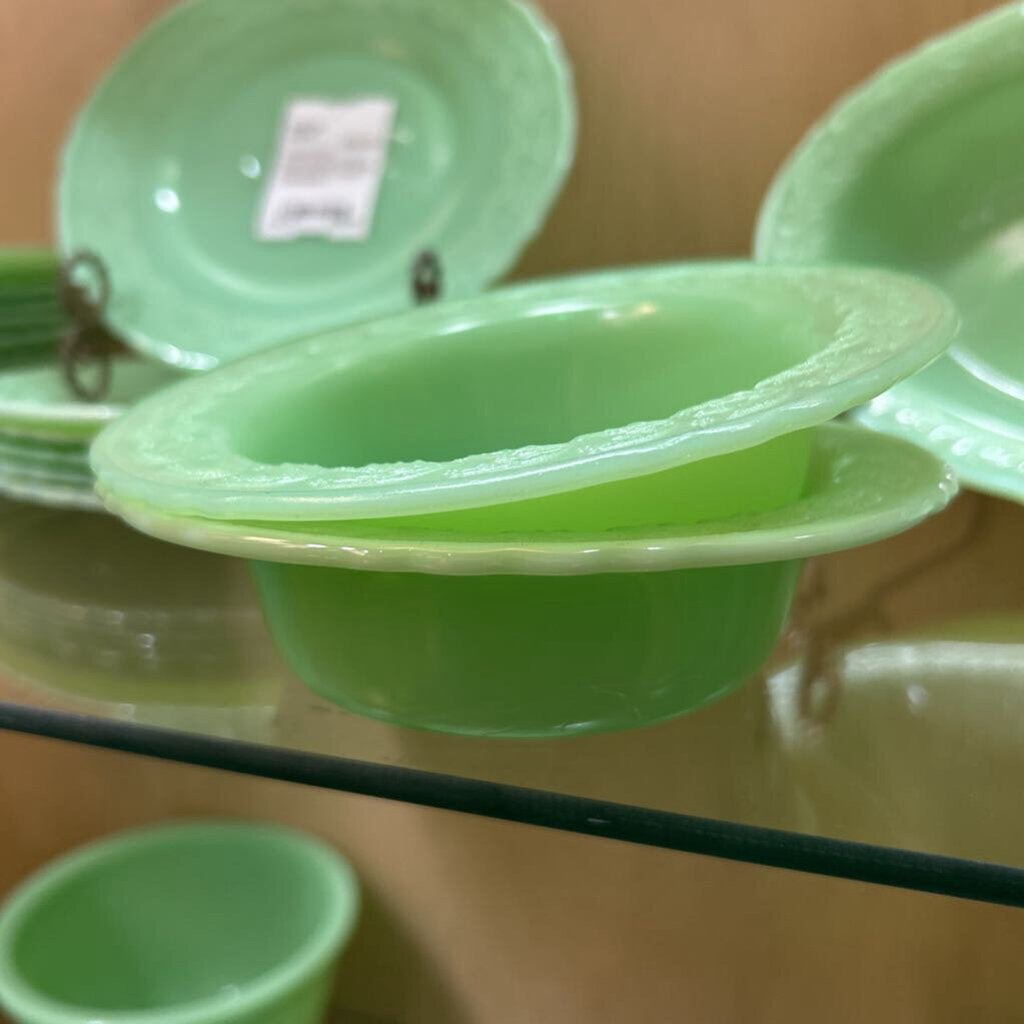 McKee Glass Company Laurel Jadeite Scalloped 6" Cereal Bowl (Flat Bottom) Set of 2 c.1930s **URANIUM**