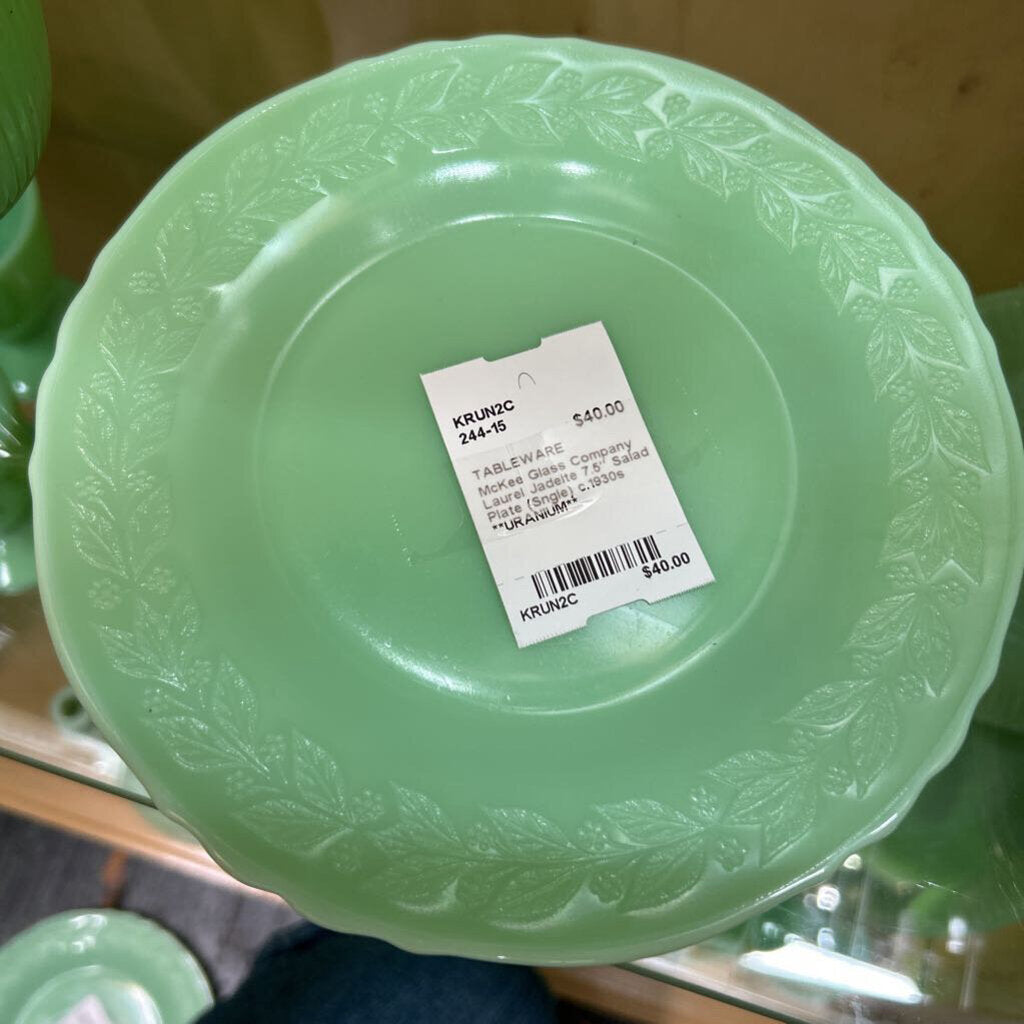 McKee Glass Company Laurel Jadeite 7.5" Salad Plate (Sngle) c.1930s **URANIUM**