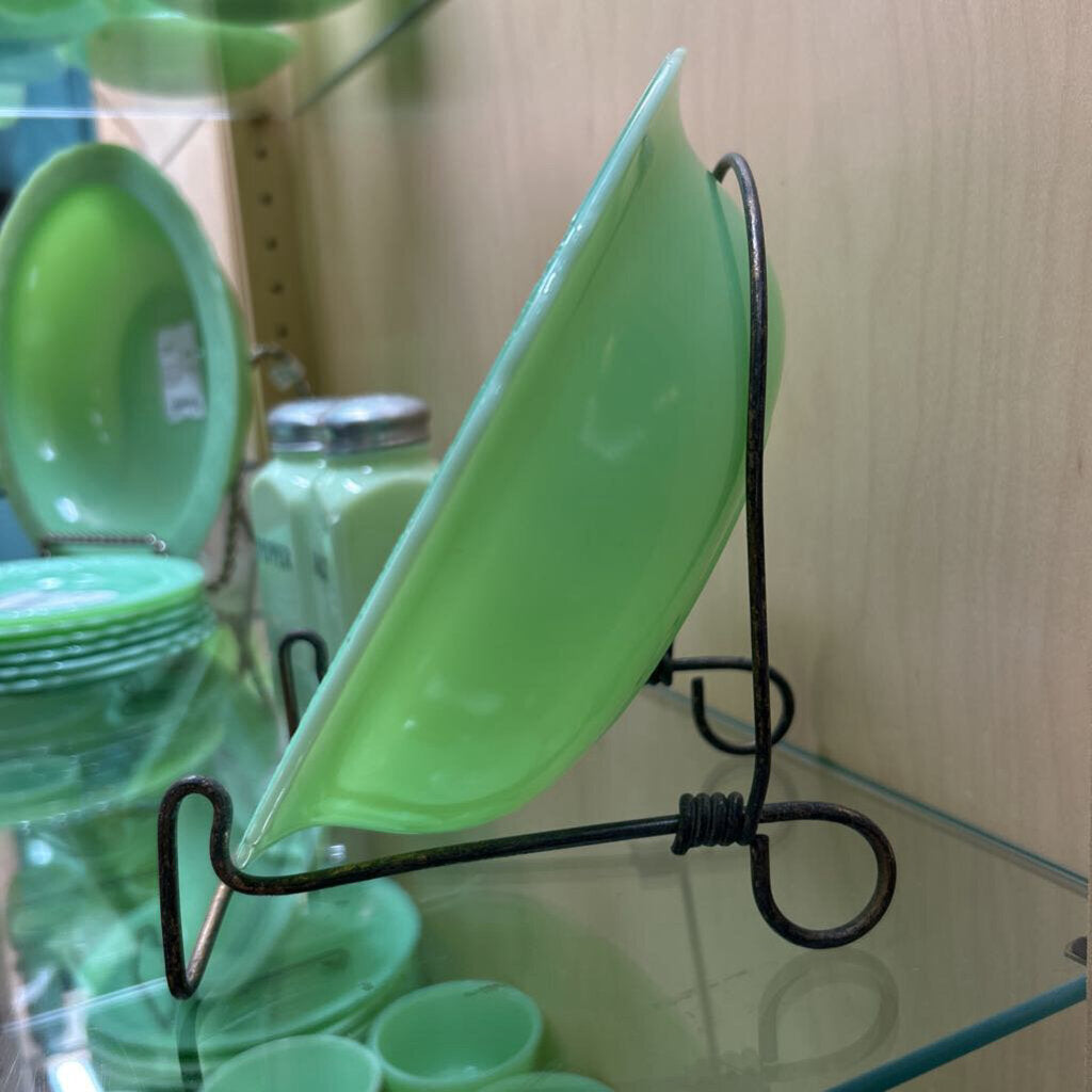 McKee Glass Company Laurel Jadeite 9" Serving Bowl c.1930s **URANIUM**