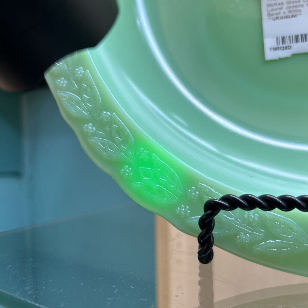 McKee Glass Company Laurel Jadeite 11" Serving Bowl c.1930s **URANIUM**