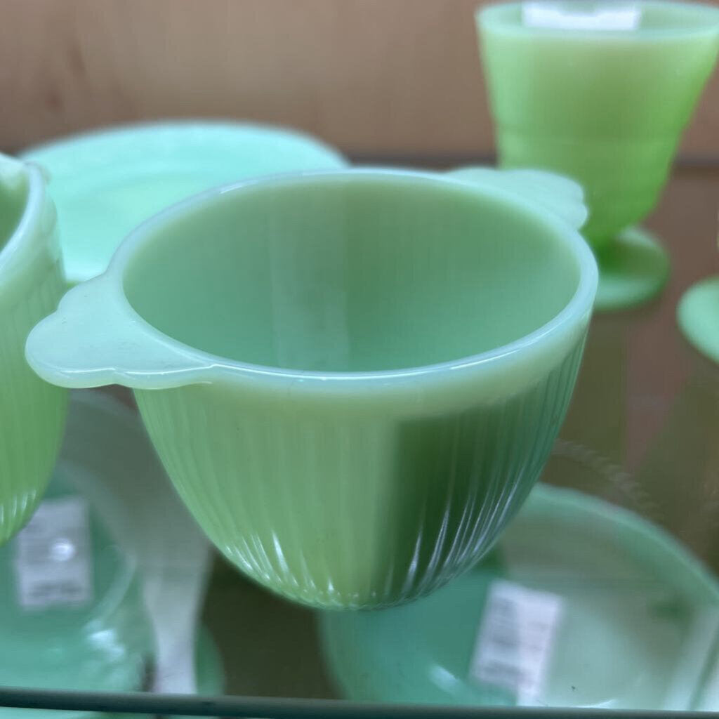 Jadeite "Jane Ray" sugar bowl no cover & Creamer