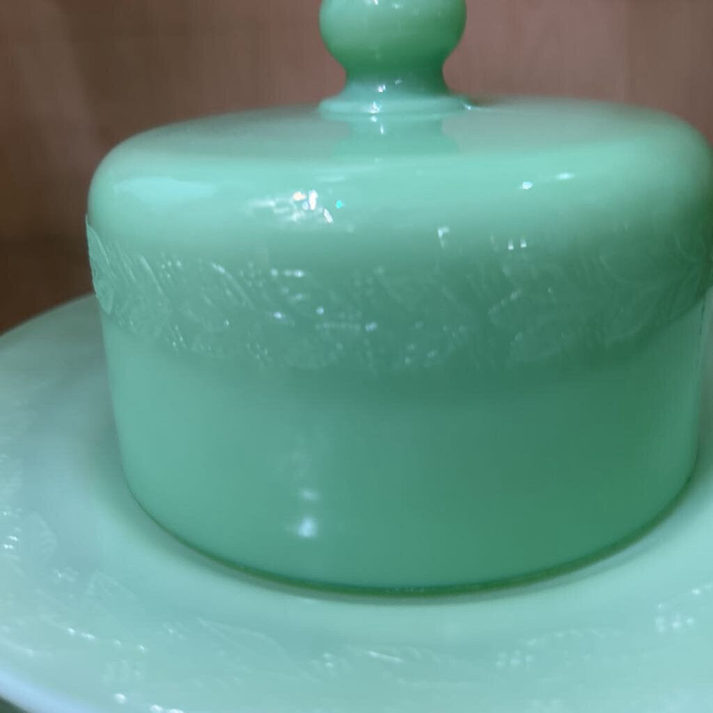 McKee Glass Company Laurel Jadeite Cheese Dome & Plate c.1930s **URANIUM**