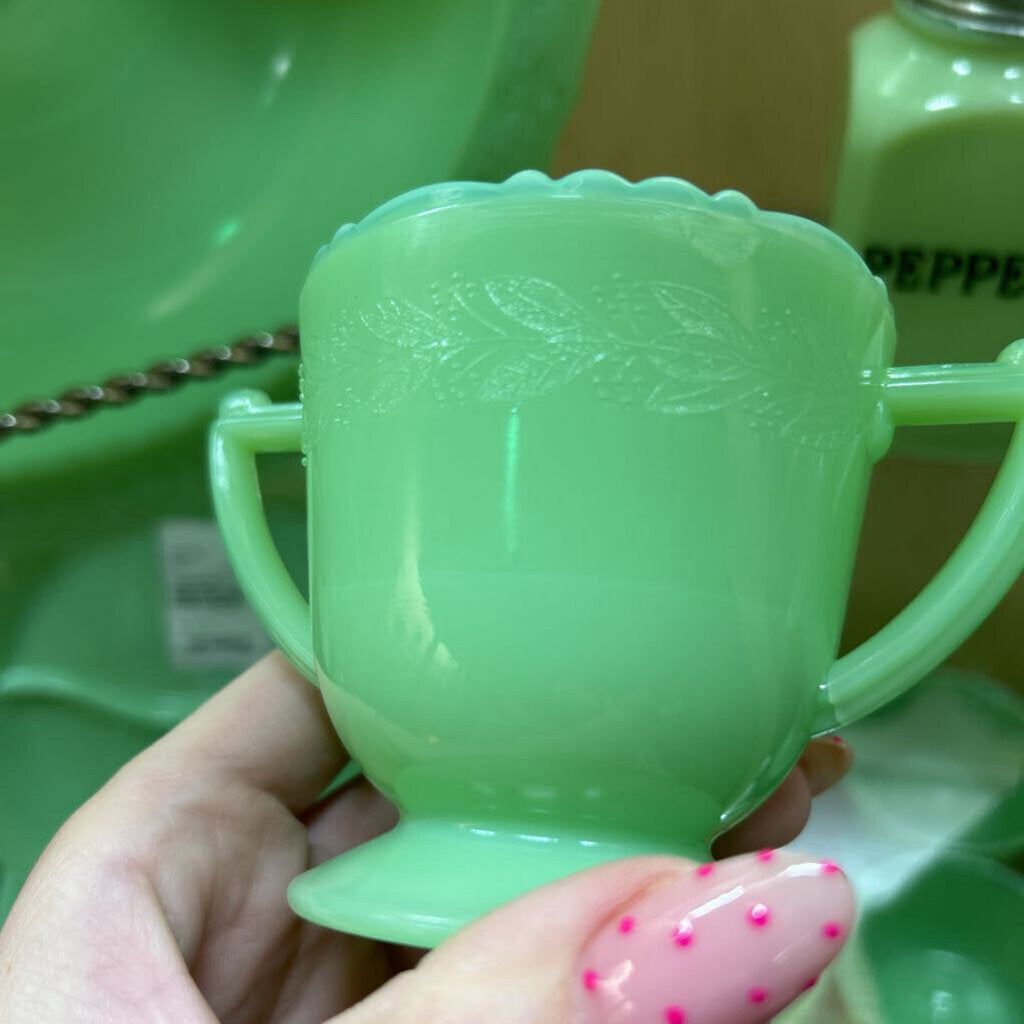 McKee Glass Company Laurel Jadeite Cream & Sugar 3.5" Tall c.1930s **URANIUM**