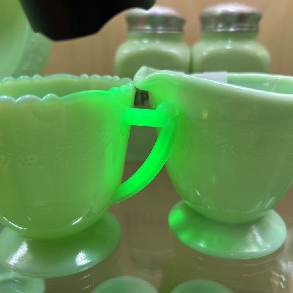 McKee Glass Company Laurel Jadeite Cream & Sugar 3.5" Tall c.1930s **URANIUM**