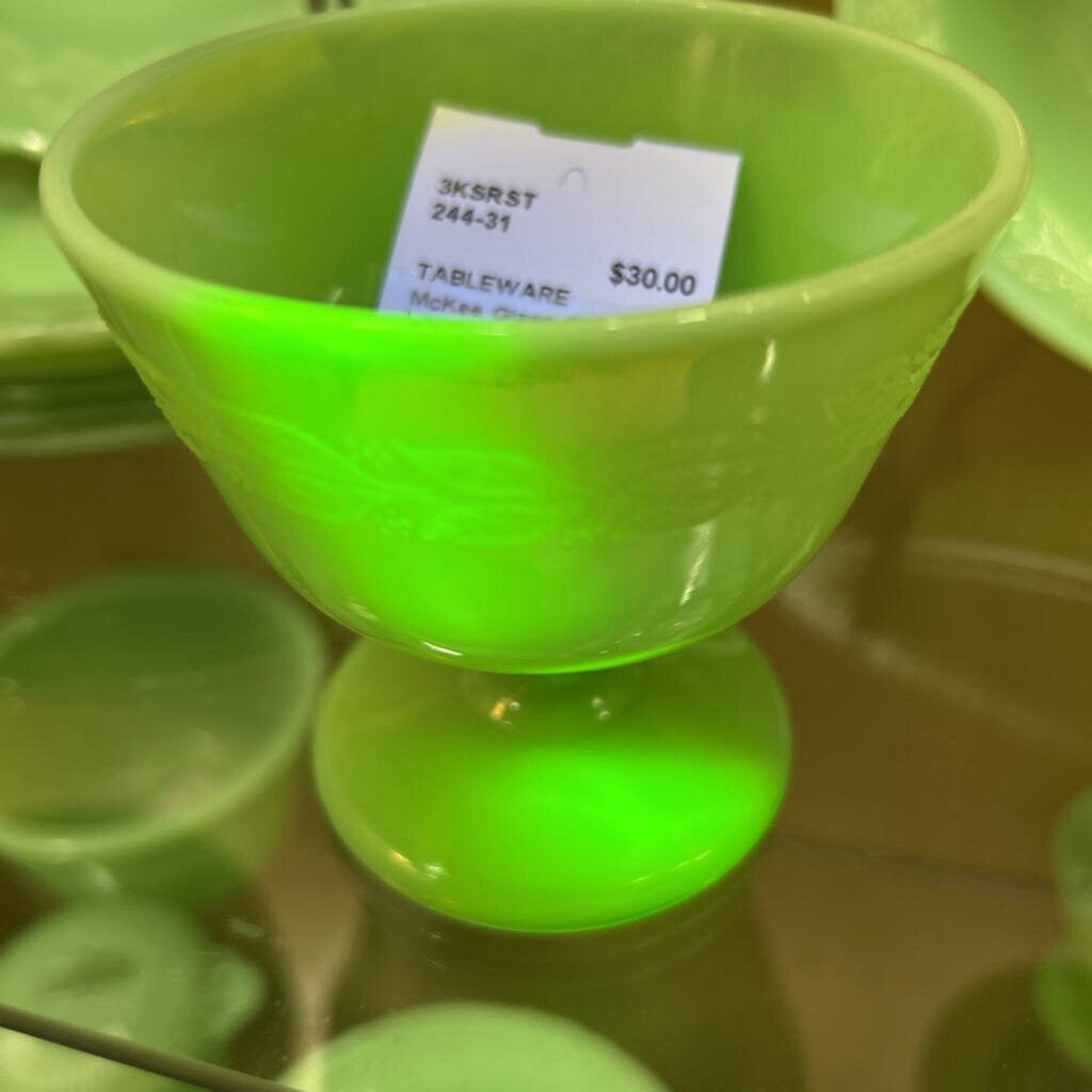 McKee Glass Company Laurel Jadeite Tall Footed Sherbet Cup (Single) c.1930s **URANIUM**